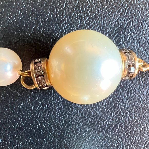 Chanel Vintage Pearls 2001 P Long Strand Strassed Details Pristine - Picture 3 of 11